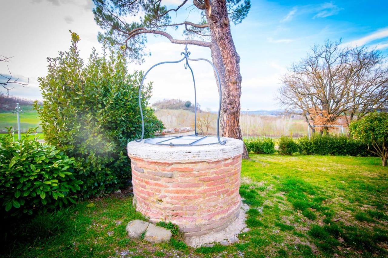 Apartamento Ulivo-Chianti Charming Flat With Private Parking! Asciano Exterior foto